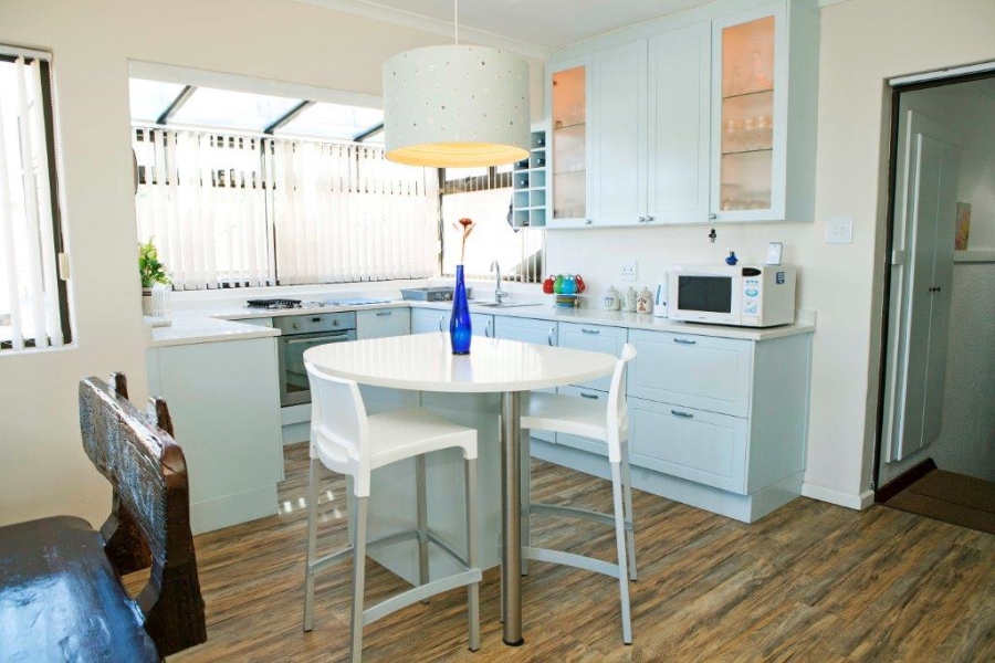 8 Bedroom Property for Sale in Fish Hoek Western Cape